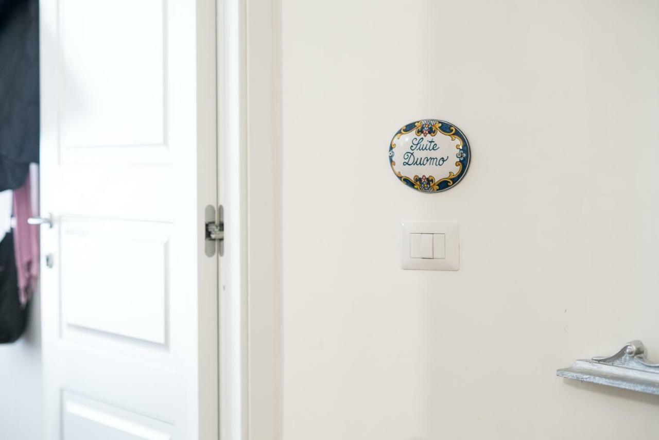 Maison di Napoli Bagian luar foto